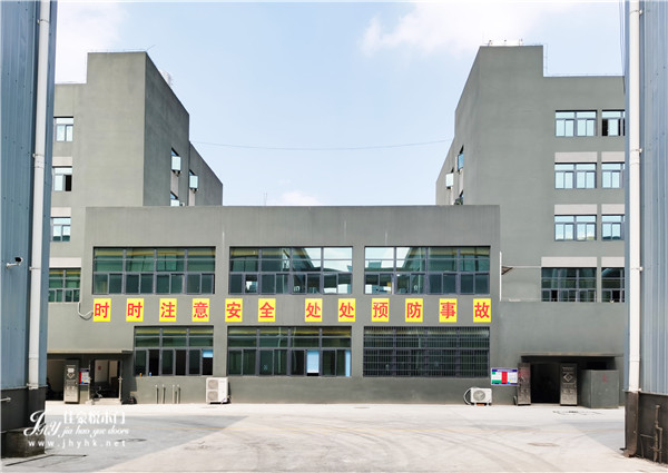 佳豪悦木门:以优良设备保障产品品质